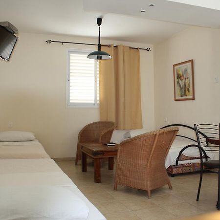 Ga'Aton Motel Нагария Экстерьер фото
